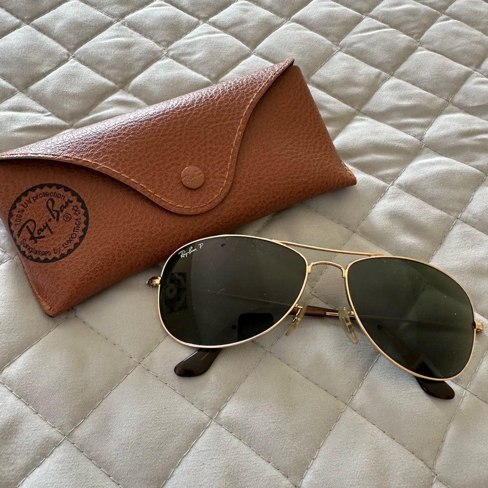 Ray-Ban Aviator Sunglasses, with Sunglasses Case
